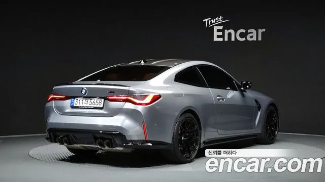 BMW M4 — Фото автомобиля 2