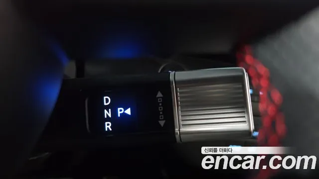 Hyundai Kona — Фото автомобиля 12