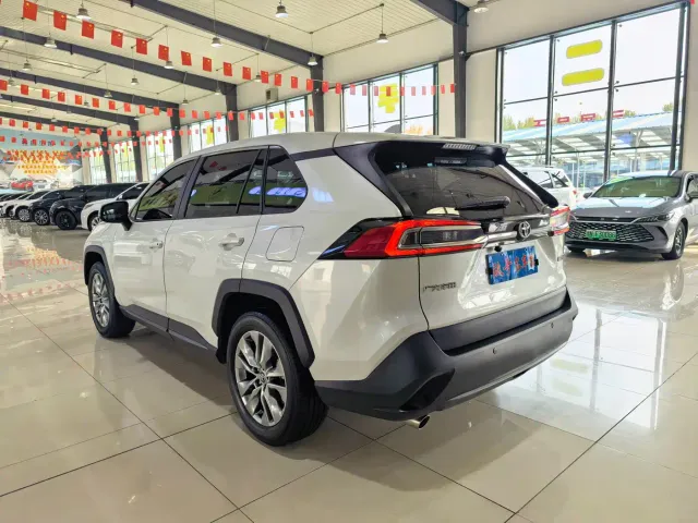 Toyota Wildlander — Фото автомобиля 17