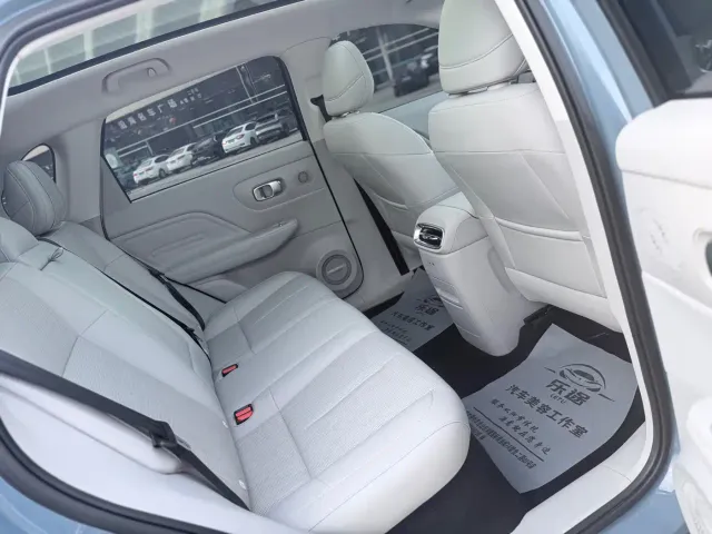 Leapmotor B10 — Фото автомобиля 11