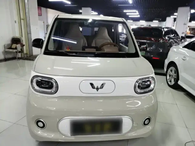 Wuling Hongguang Mini EV — Фото автомобиля 2
