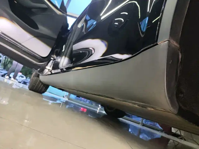 Tesla Model Y — Фото автомобиля 21