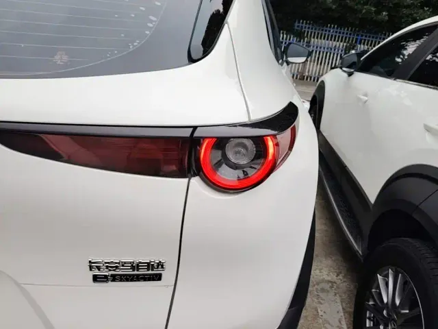 Mazda CX-30 EV — Фото автомобиля 7