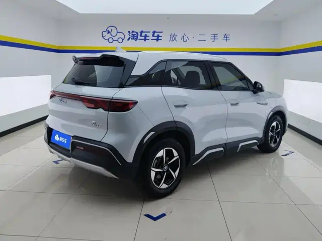 BYD Yuan UP — Фото автомобиля 3