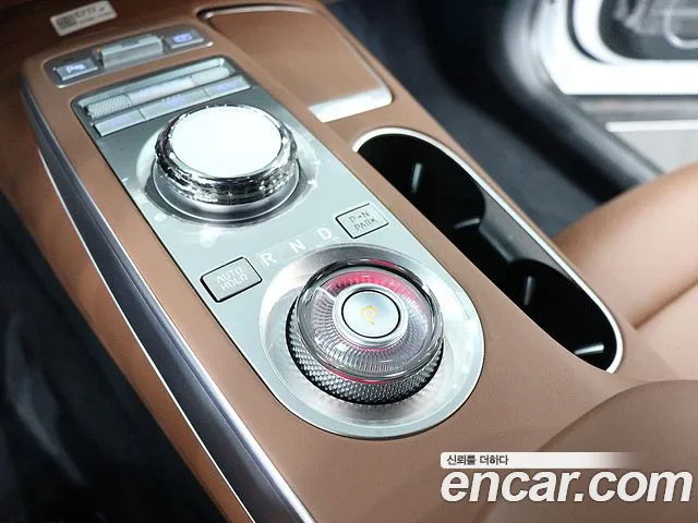 Genesis GV70 2.5T Бензин AWD — Фото автомобиля 10