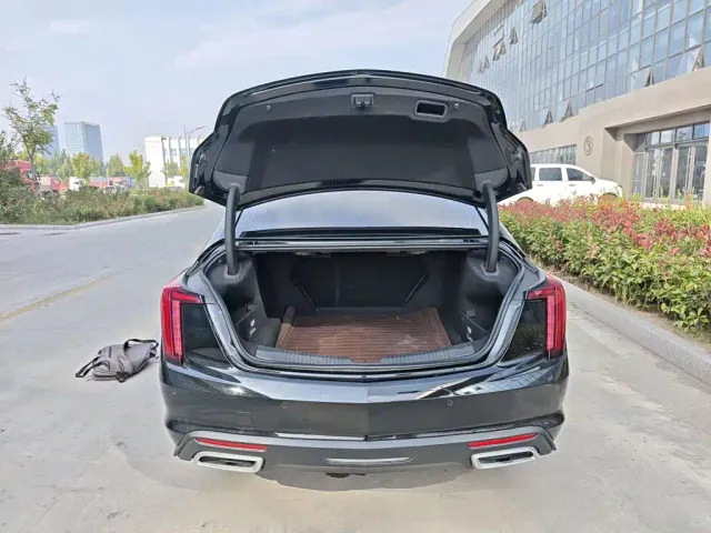 Cadillac CT5 — Фото автомобиля 18