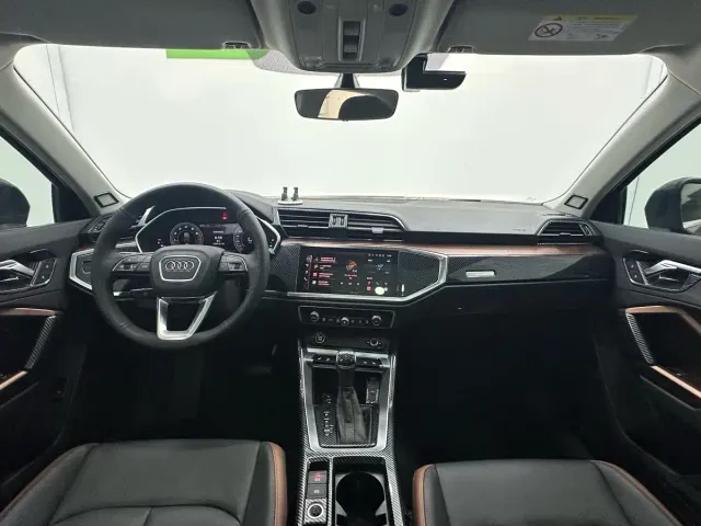 Audi Q3 — Фото автомобиля 12