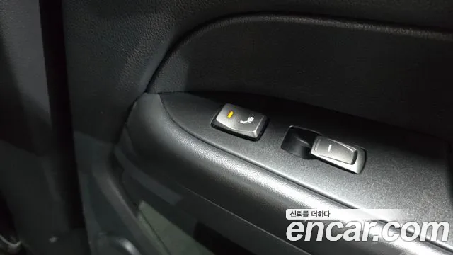 KG_Mobility_Ssangyong Rexton Новый Rexton Sport Дизель 2.2 4WD — Фото автомобиля 17
