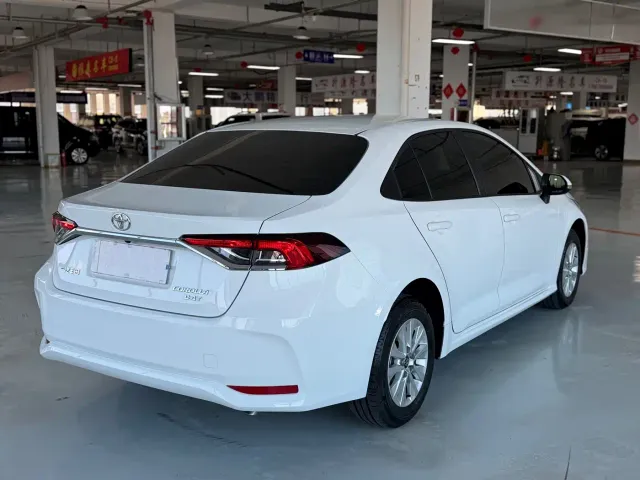 Toyota Corolla — Фото автомобиля 9