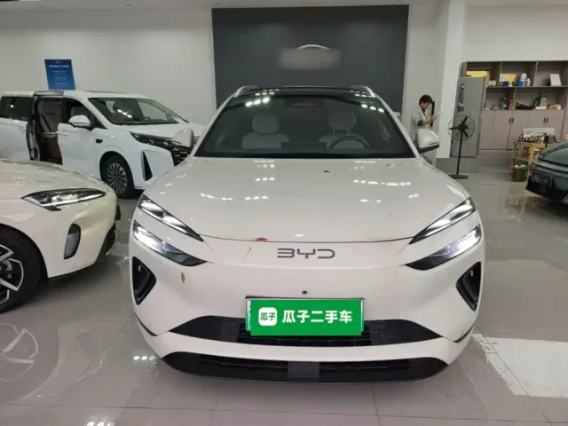 BYD Sealion 06 — Фото автомобиля 2