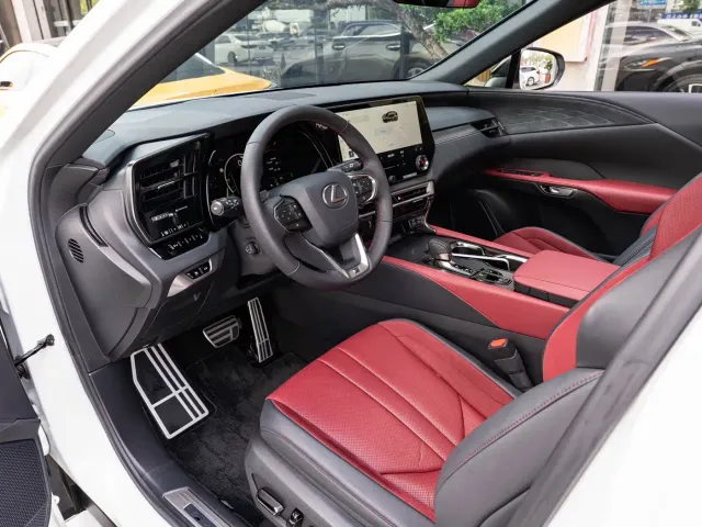 Lexus RX — Фото автомобиля 9