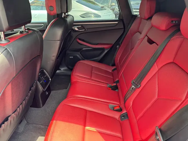 Porsche Macan — Фото автомобиля 8