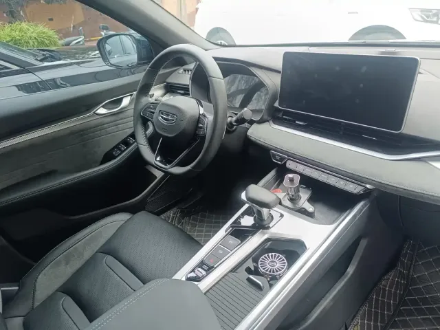 Geely Xingrui — Фото автомобиля 12