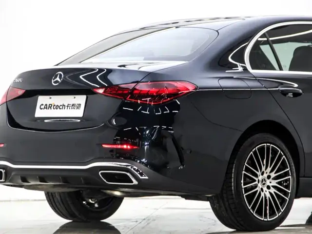 Mercedes-Benz C-Class — Фото автомобиля 9