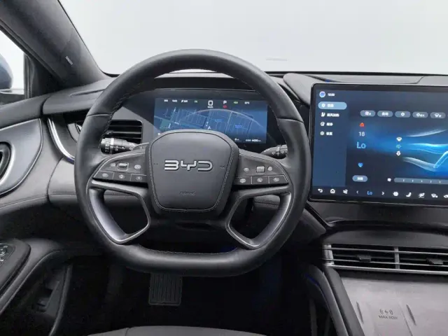 BYD Seal 07 DM-i — Фото автомобиля 11
