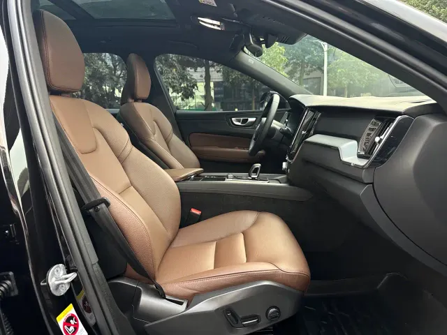 Volvo Volvo XC60 2024 B5 AWD Zhiyi Luxury Edition — Фото автомобиля 7