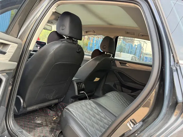 Volkswagen Sagitar — Фото автомобиля 7