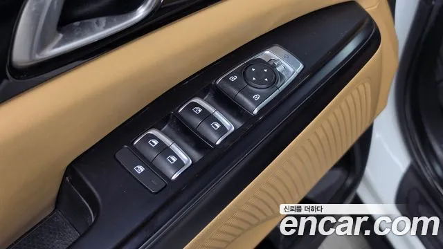 Kia Carnival — Фото автомобиля 26