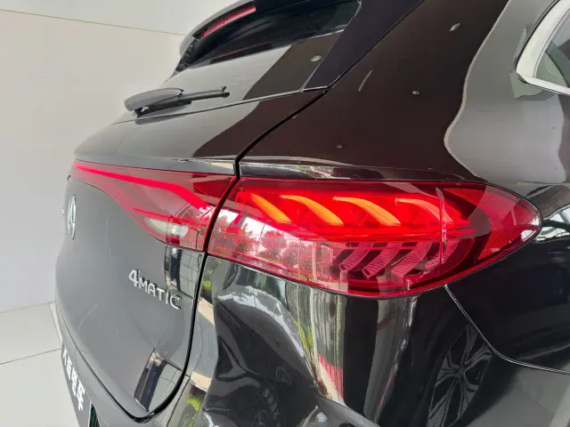 Mercedes-Benz EQE SUV — Фото автомобиля 11