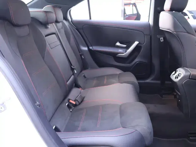 Mercedes-Benz A-Class — Фото автомобиля 22