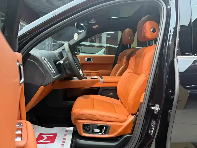 Li Auto L9 — Фото автомобиля 6