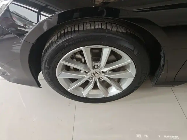 Honda Accord — Фото автомобиля 22