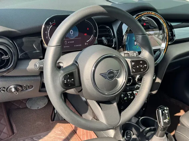 MINI Hatch — Фото автомобиля 6