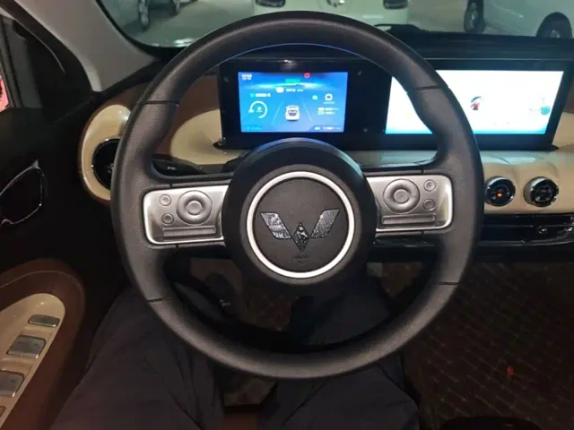 Wuling Bingo — Фото автомобиля 10