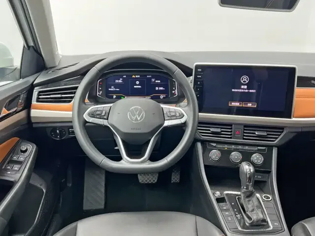 Volkswagen Bora — Фото автомобиля 17