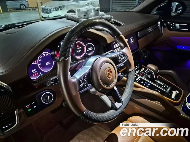 Porsche Cayenne — Фото автомобиля 8