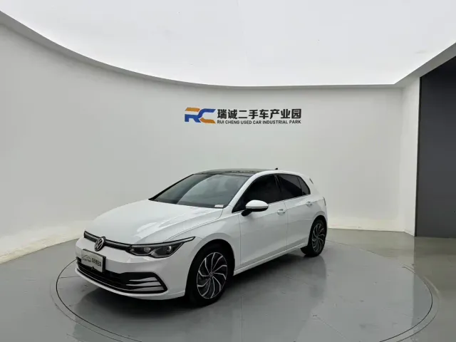 Фотография автомобиля — Volkswagen Golf