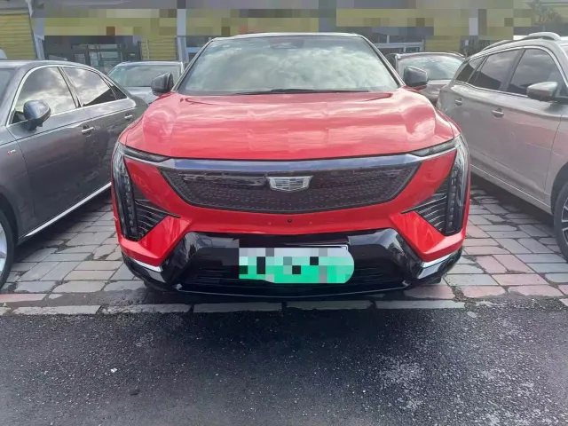 Cadillac Optiq — Фото автомобиля 2