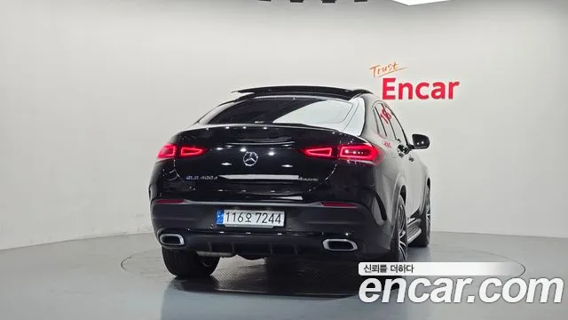 Mercedes-Benz GLE-Class — Фото автомобиля 4