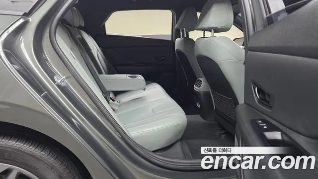 Hyundai AVANTE Новый Avante (CN7) — Фото автомобиля 11