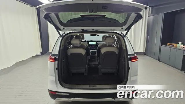 Kia Canival Carnival 4 поколение Бензин 9 мест Noblesse — Фото автомобиля 20