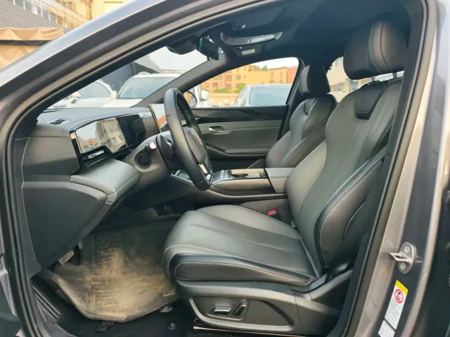 BYD Qin L — Фото автомобиля 8