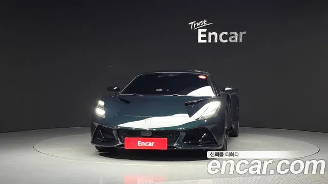 Lotus Emira — Фото автомобиля 3