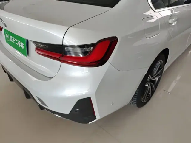 BMW 3 Series — Фото автомобиля 7
