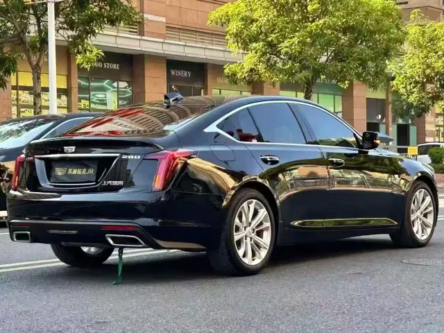 Cadillac CT5 — Фото автомобиля 4