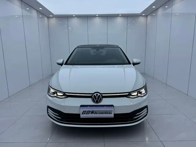 Volkswagen Golf — Фото автомобиля 2