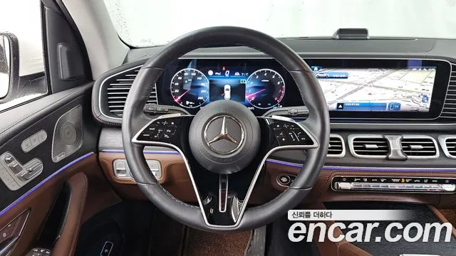 Mercedes-Benz GLE-Class — Фото автомобиля 13