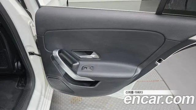 Mercedes-Benz A-Class — Фото автомобиля 25