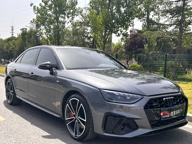 Audi A4L — Фото автомобиля 3
