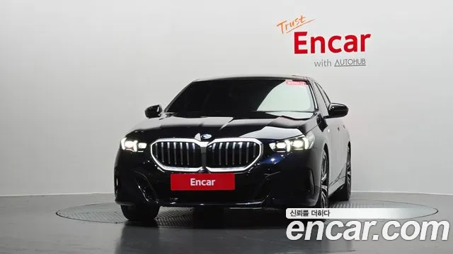 BMW 5-Series 5 серия (G60) 530i xDrive M Sport — Фото автомобиля 3