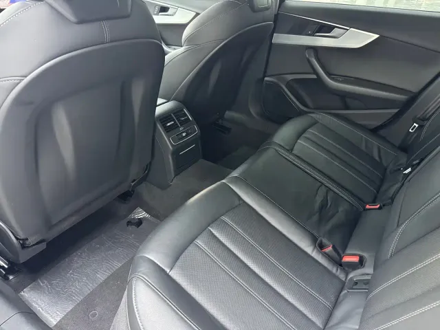 Audi A4L — Фото автомобиля 6
