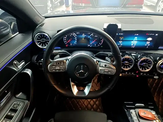 Mercedes-Benz A-Class — Фото автомобиля 10