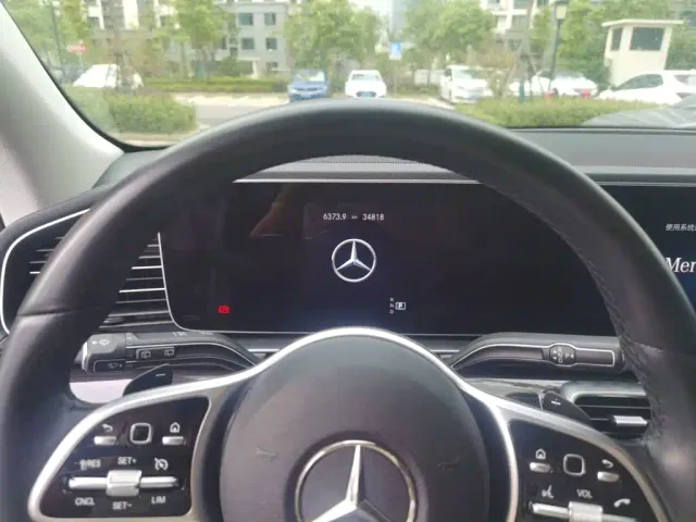 Mercedes-Benz GLE-Class — Фото автомобиля 12