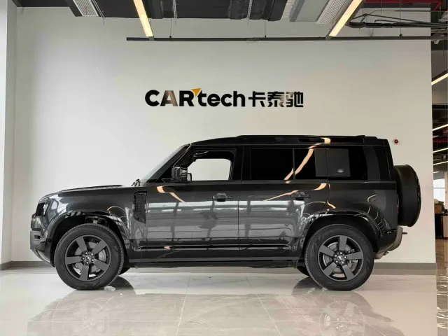 Land Rover Defender — Фото автомобиля 7