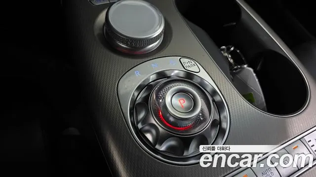 Genesis GV60 — Фото автомобиля 12