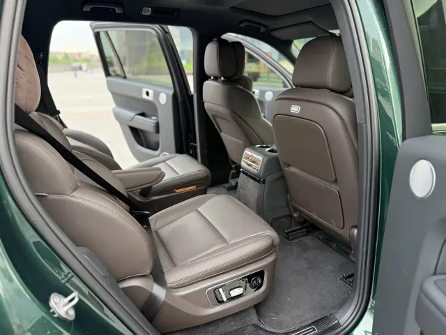 Li Auto Li Xiang L9 2022 Max — Фото автомобиля 9